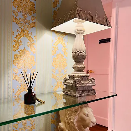 Couette-café La De Notre Dame Au Pied Du Chateau 4*