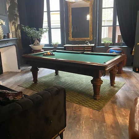 La De Notre Dame Au Pied Du Chateau Couette-café 4*
