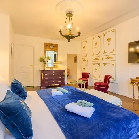 La De Notre Dame Au Pied Du Chateau 4*