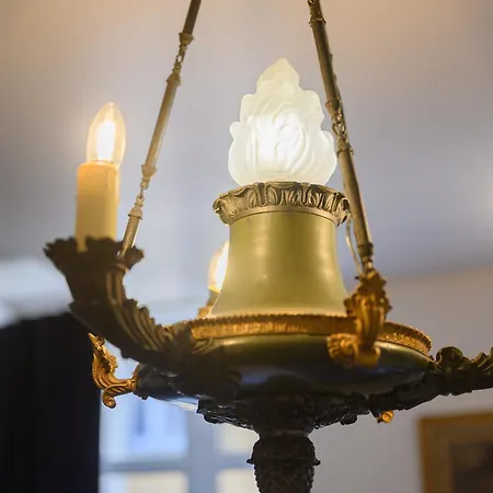 La De Notre Dame Au Pied Du Chateau Sedan